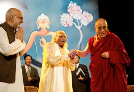 dalai lama com bks iyengar