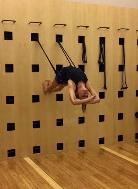 Yoga_kurunta_Marcia_monroe_escoliose